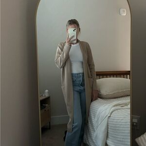 Babaton Cardigan Tan